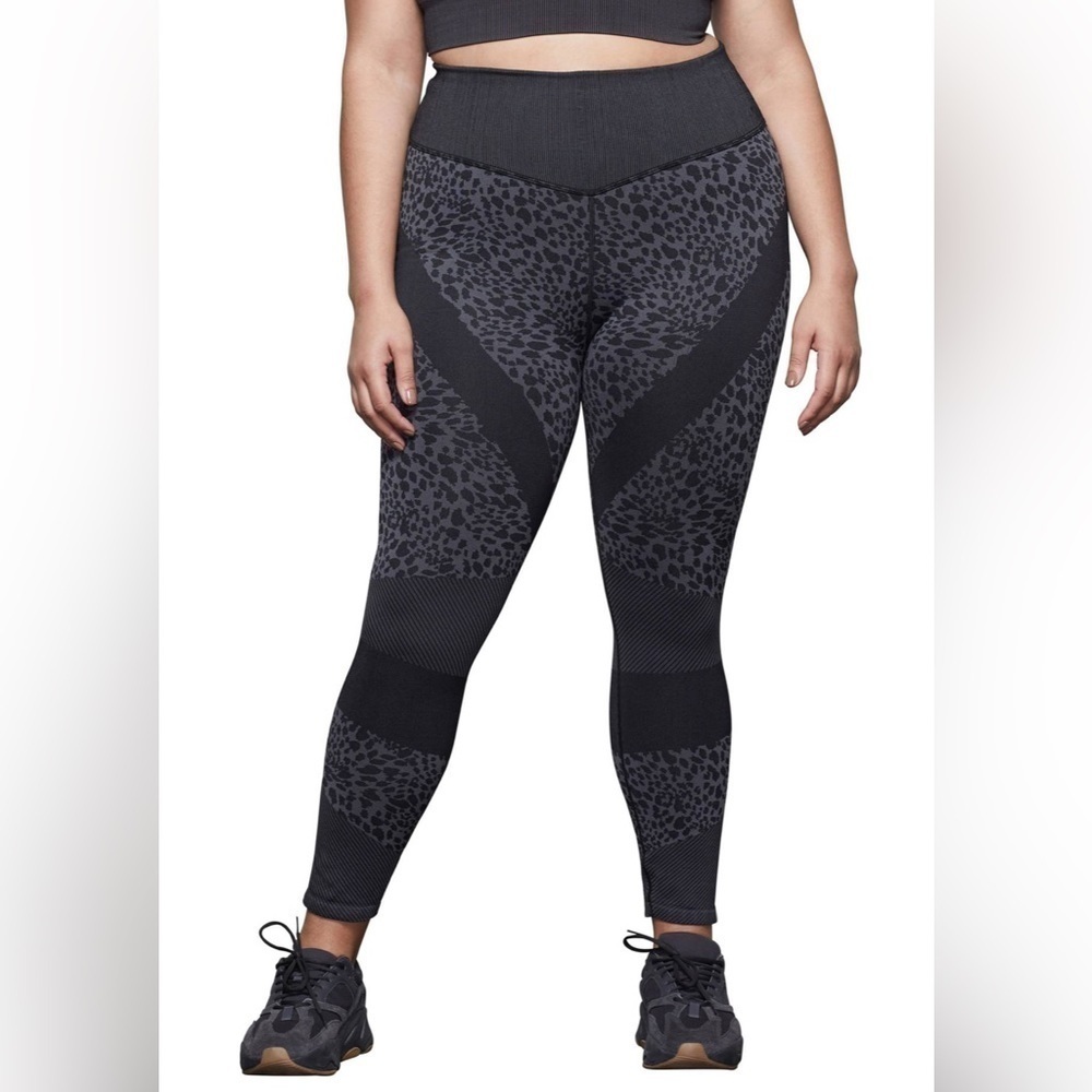 Good American Leopard Jacquard Seamless Leggings
